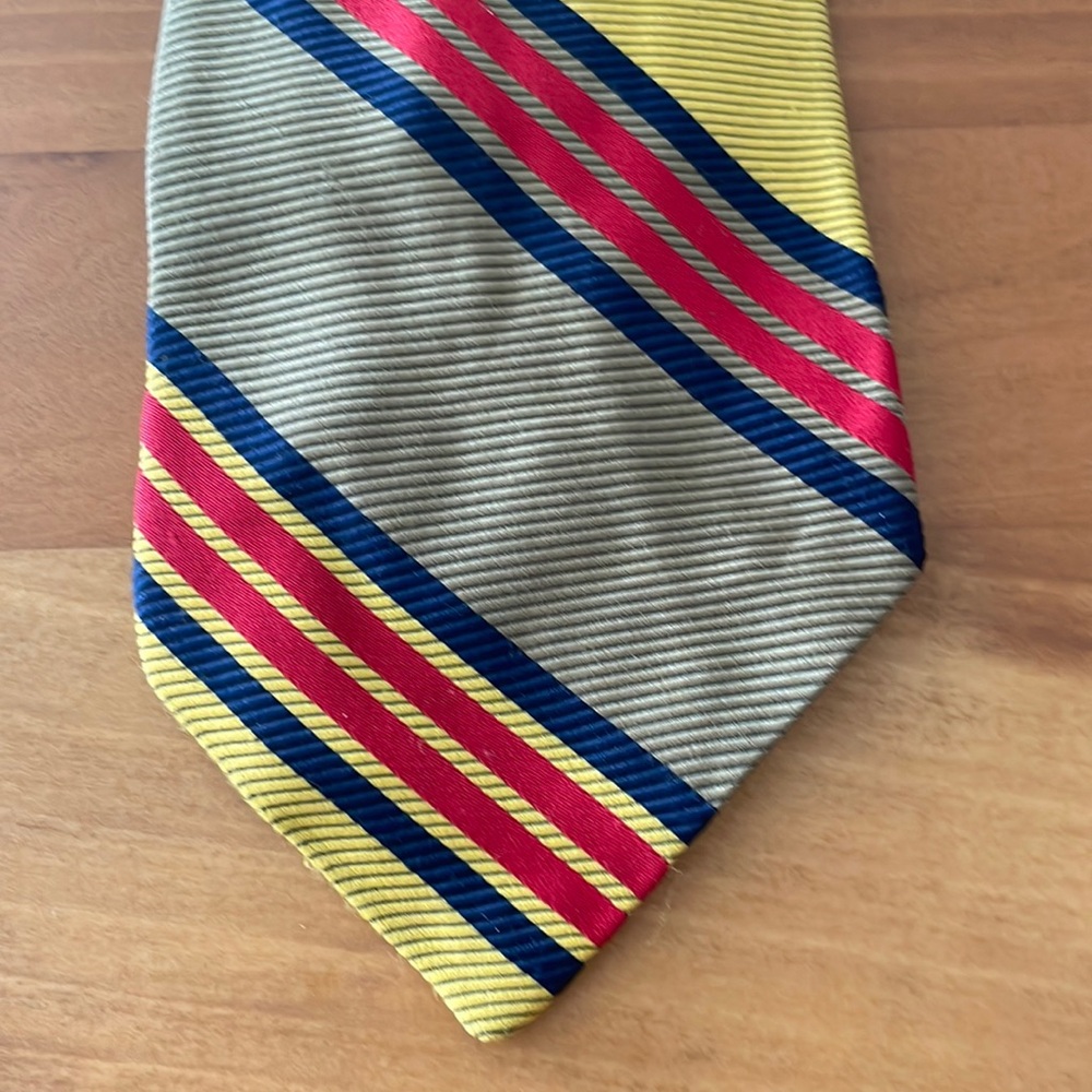 Yellow red striped tie